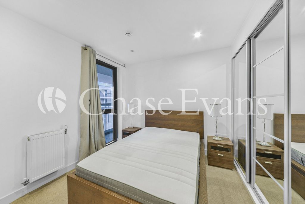 Property photo 3 of 12 Bedroom