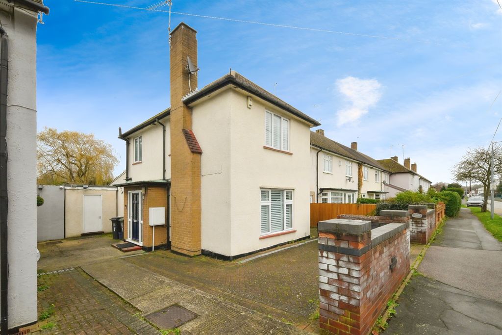 Property photo 3 of 17