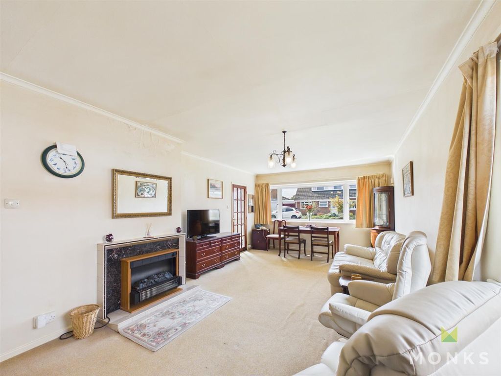 Property photo 3 of 18 Cam05160G0-Pr0114-Still013.Jpg