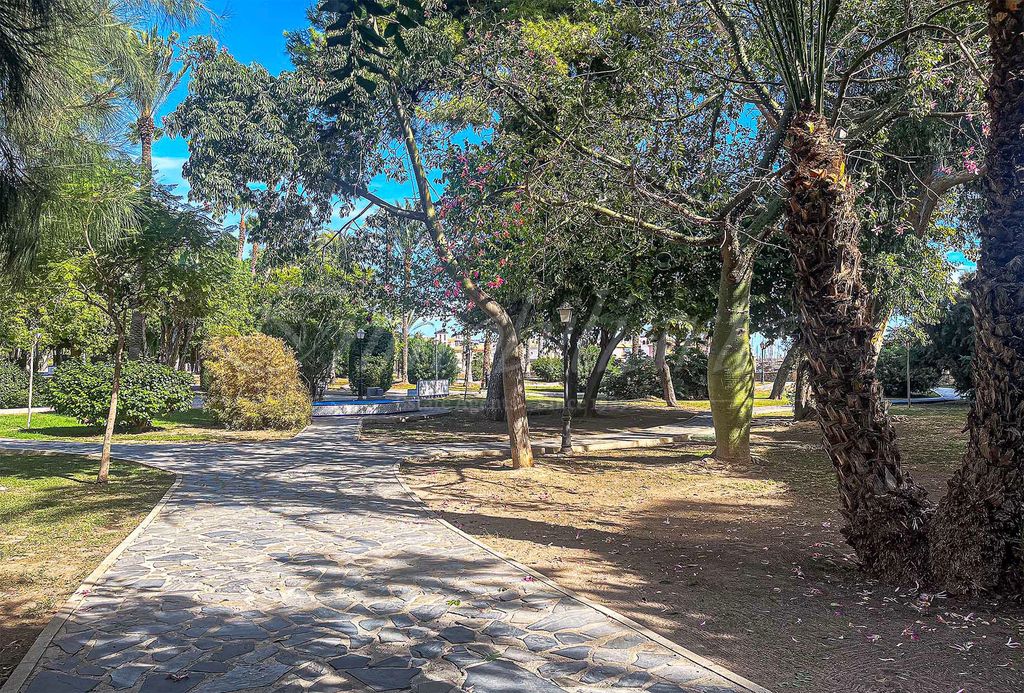 Property photo 3 of 24