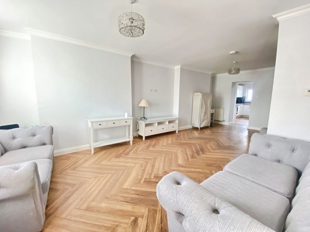 Property photo 3 of 18 Front