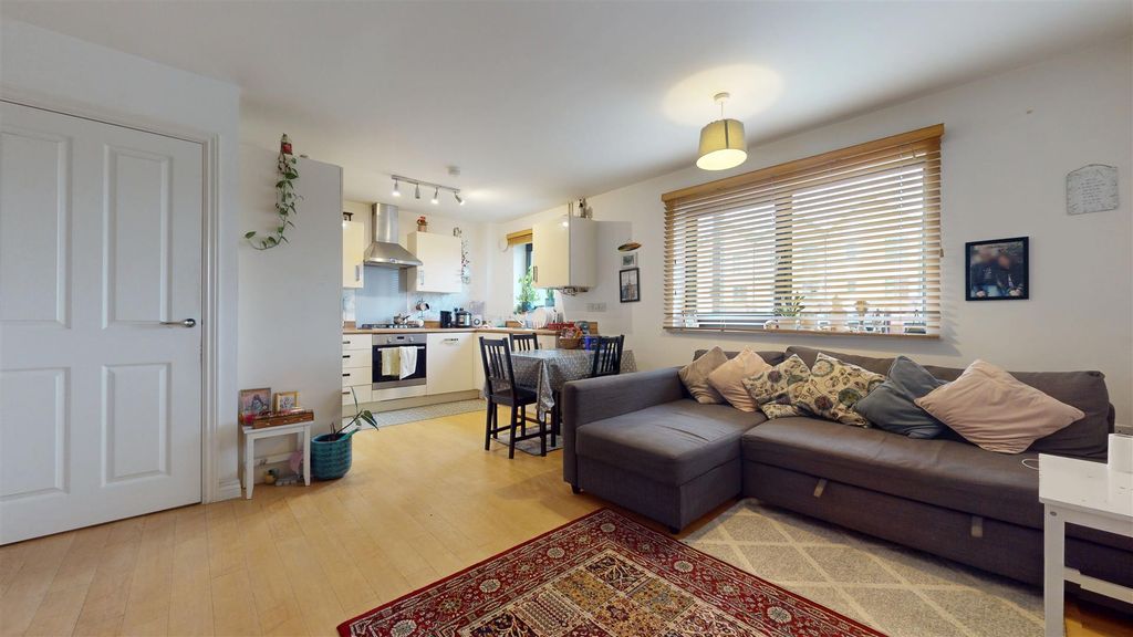 Property photo 3 of 14 01212026_001653.Jpg