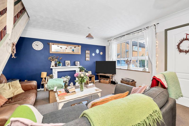 Property photo 3 of 17 Sitting Room