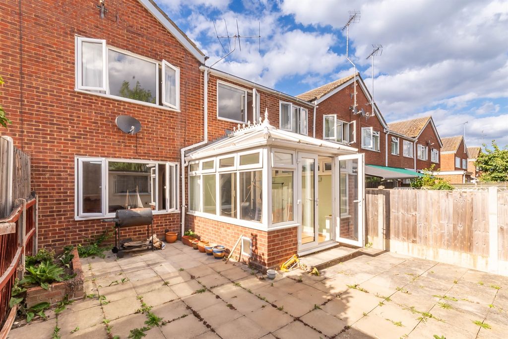 Property photo 2 of 11 Rear Garden