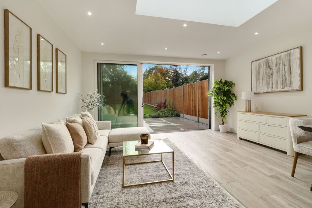 Additional image 7 of 4 bed semi-detached house for saleHurst Road, East Molesey KT8