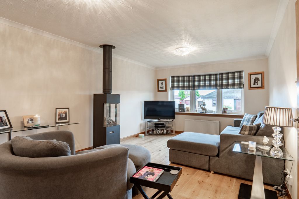 Property photo 2 of 50