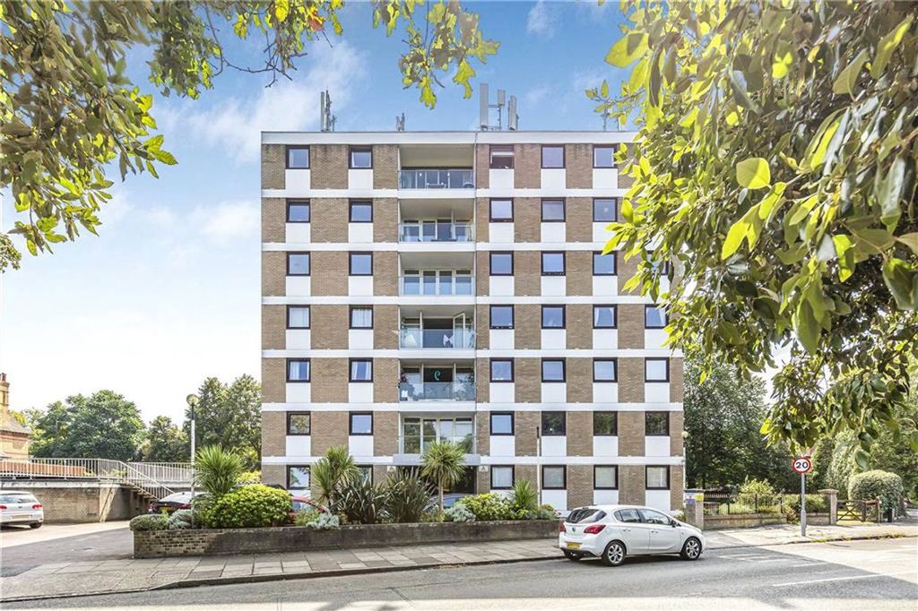 Property photo 3 of 3