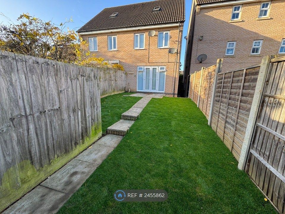 Property photo 3 of 21 Rear Garden