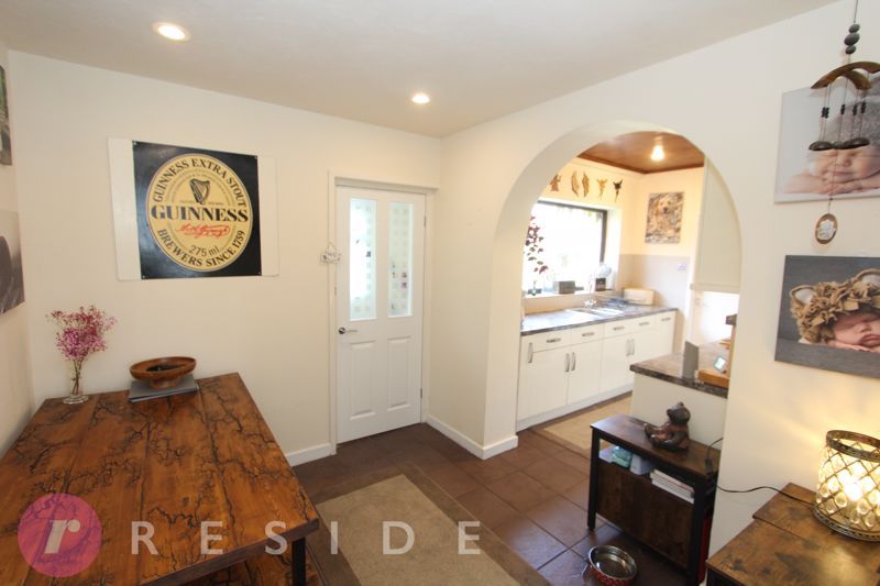 Property photo 3 of 26 Breakfast Room/Kitchen
