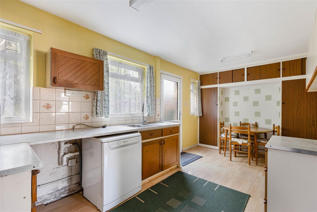 Property photo 3 of 32 17_80557.Jpg