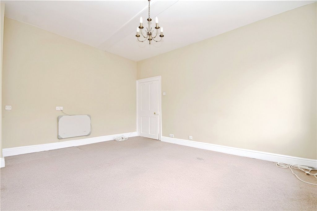Property photo 3 of 8 Bedroom