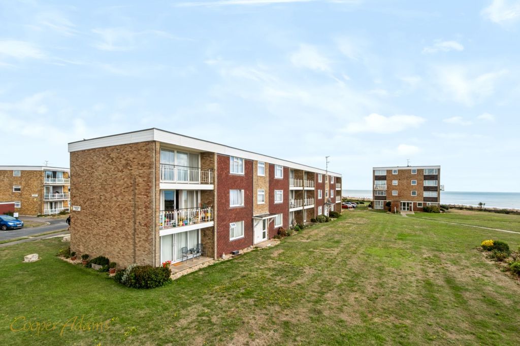 Property photo 1 of 11 Elevated Front