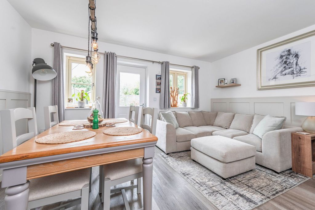 Additional image 6 of 2 bed end terrace house for saleThe Furrows, Bourton-On-The-Water GL54