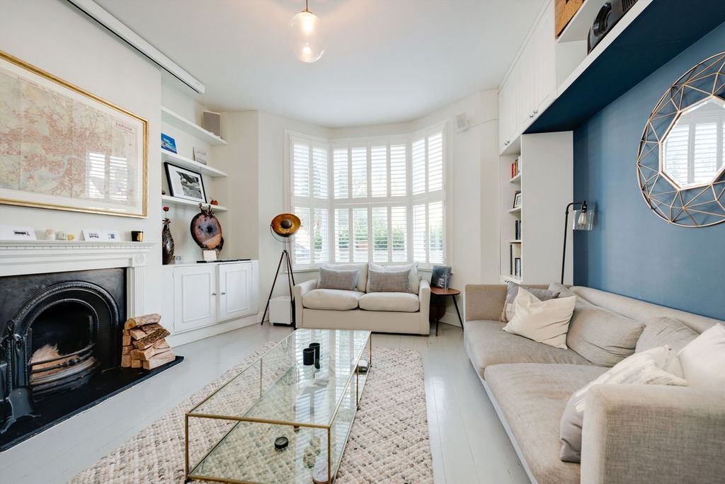 Property photo 3 of 9