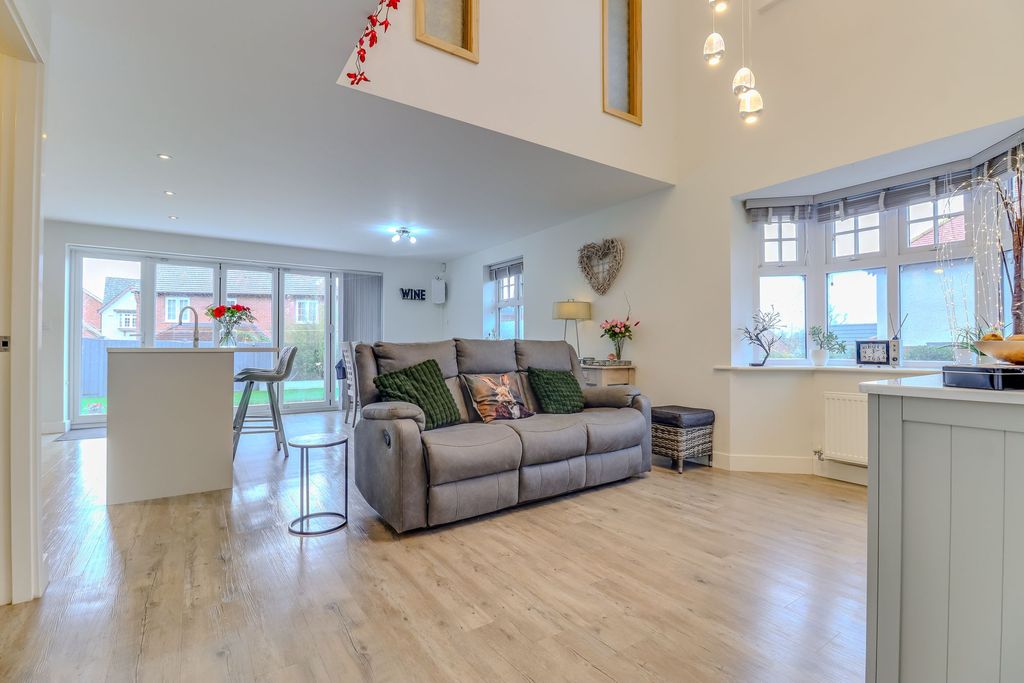 Property photo 3 of 29