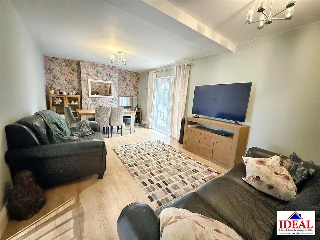 Property photo 2 of 15 Image00024.Jpg