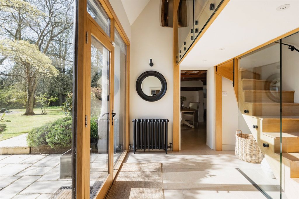 Property photo 2 of 32 Hallway