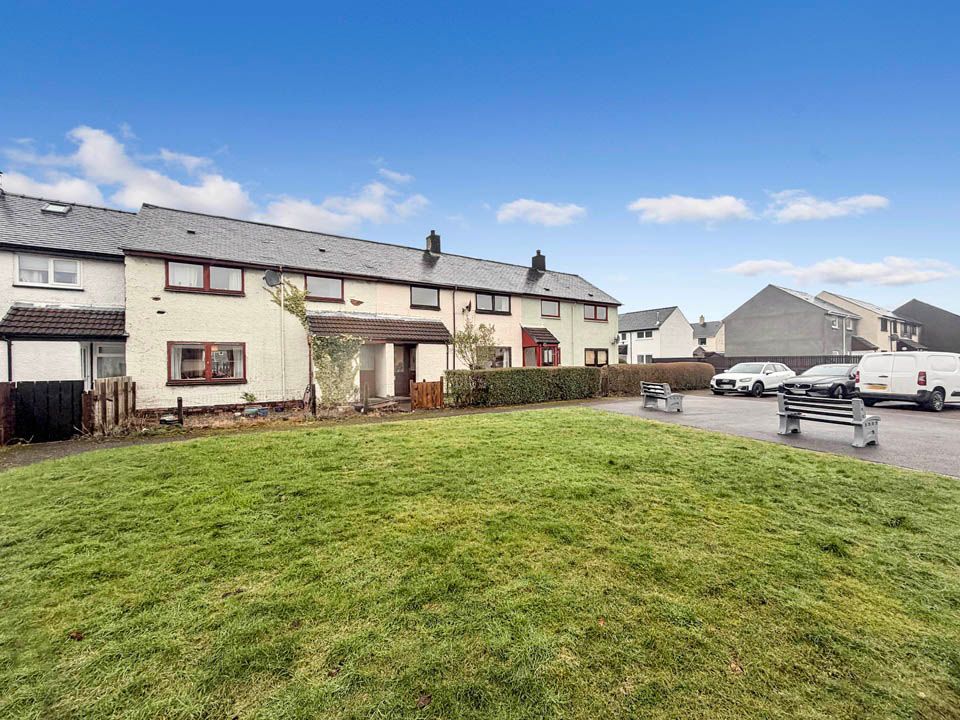 Property photo 2 of 42