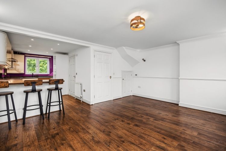 Property photo 2 of 13 334183