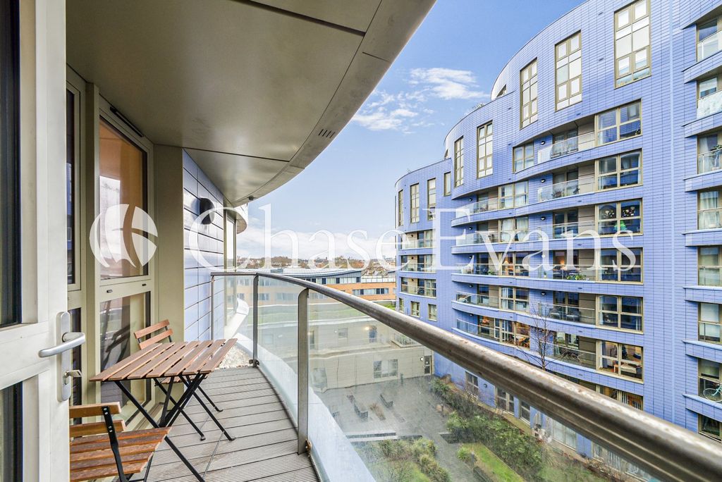 Property photo 3 of 13 Balcony