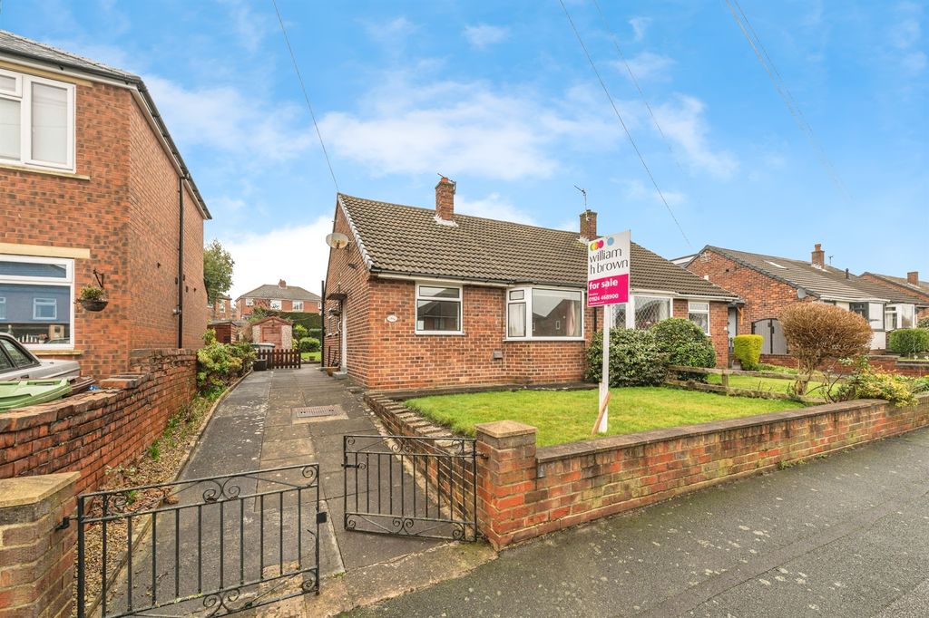 Property photo 1 of 11