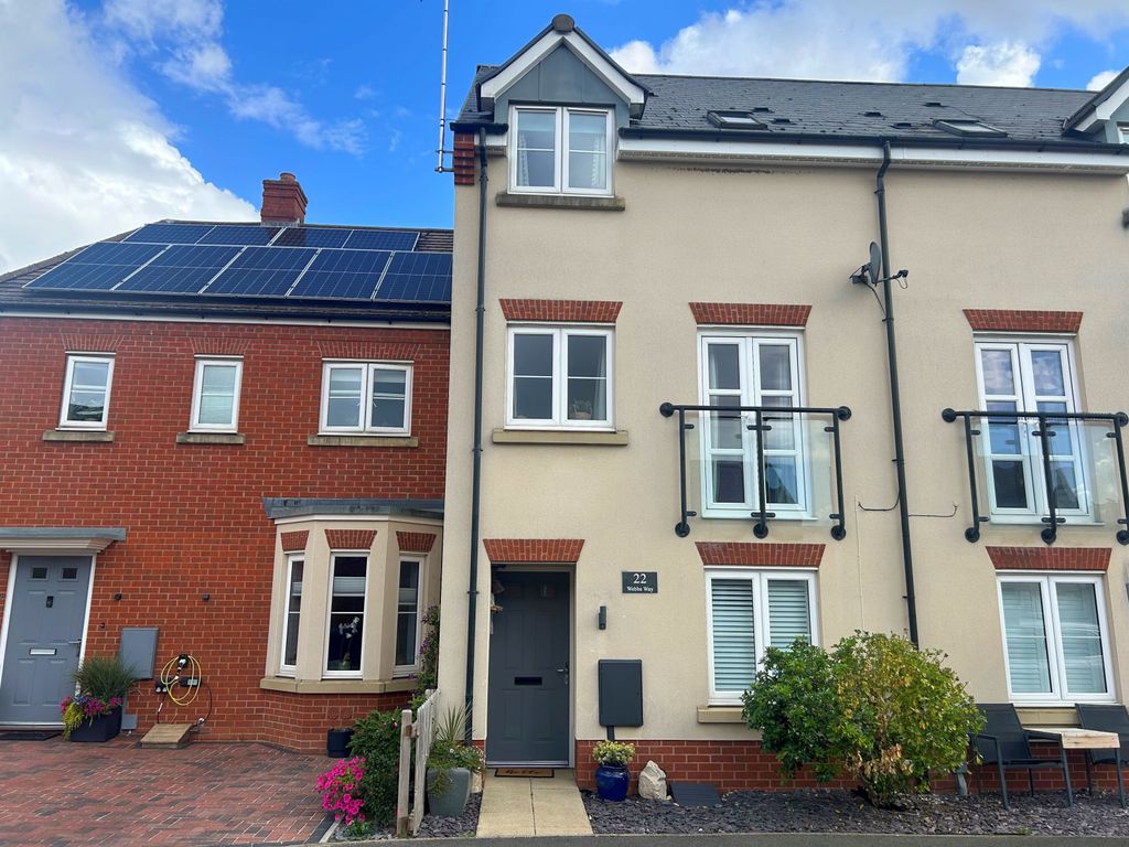 Property photo 1 of 20 3Â Bedroom Town House For Sale