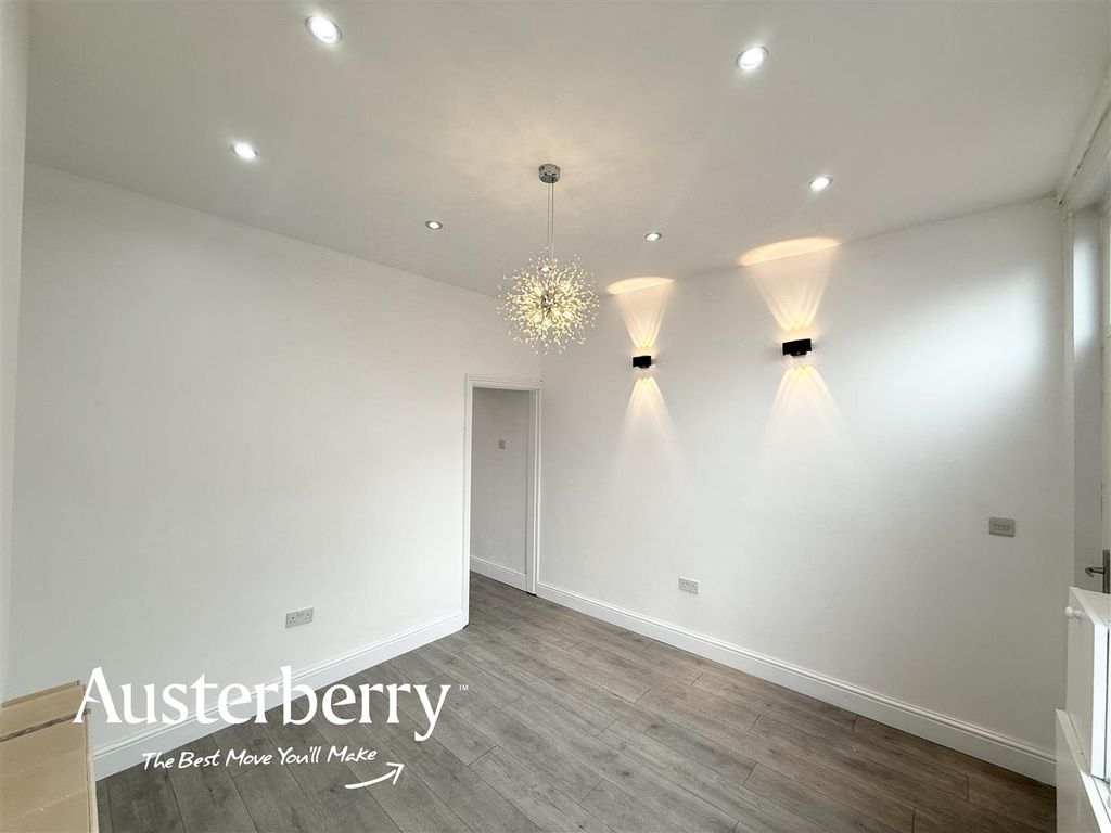 Property photo 3 of 13 Img_5336.Jpg