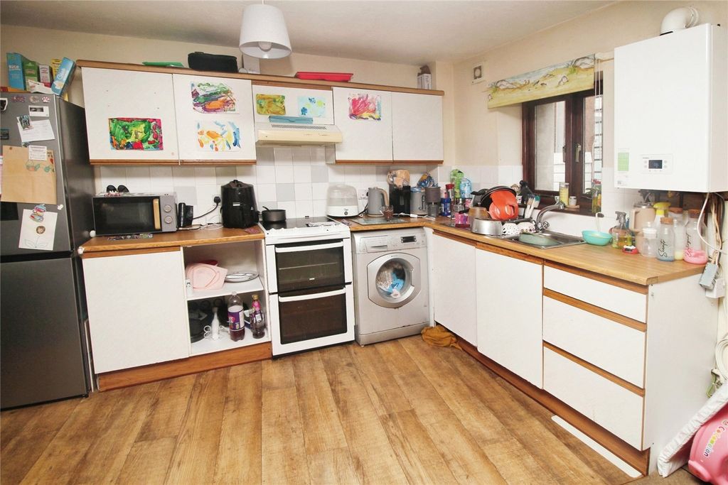 Property photo 3 of 15 Picture No. 01