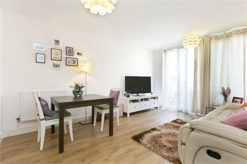 Property photo 1 of 10 Reception Room