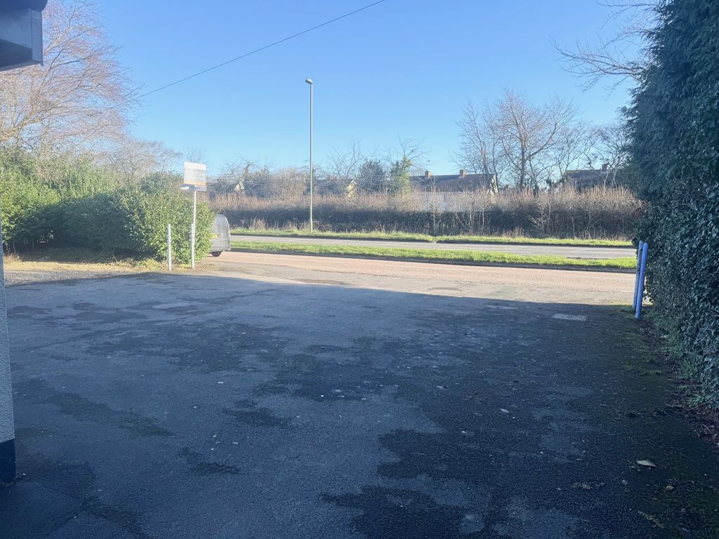 Property photo 2 of 6