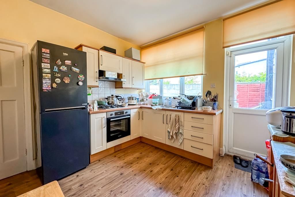 Property photo 2 of 17 Kitchen/Breakfast Room
