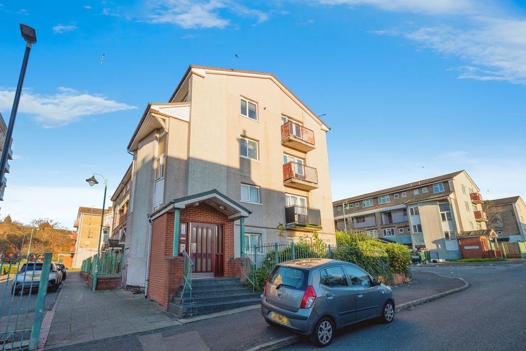 Property photo 1 of 16