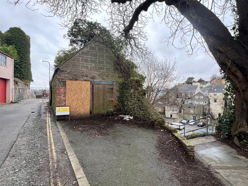 Property photo 2 of 7 Picture No. 01