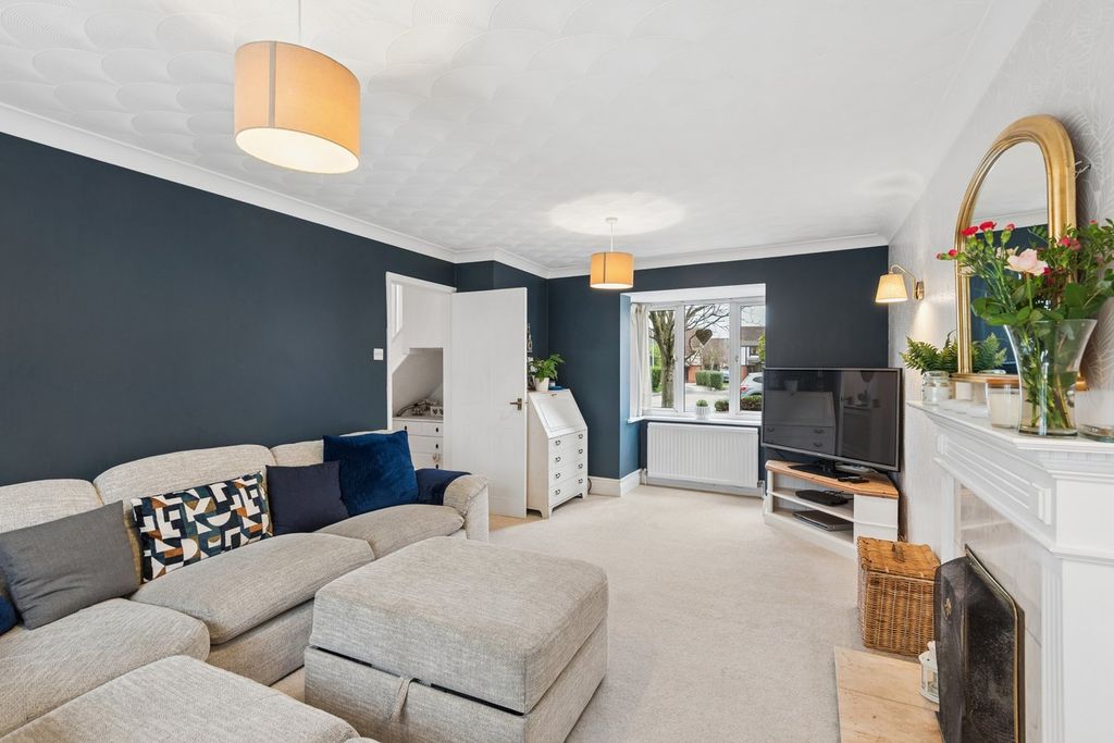 Property photo 2 of 21