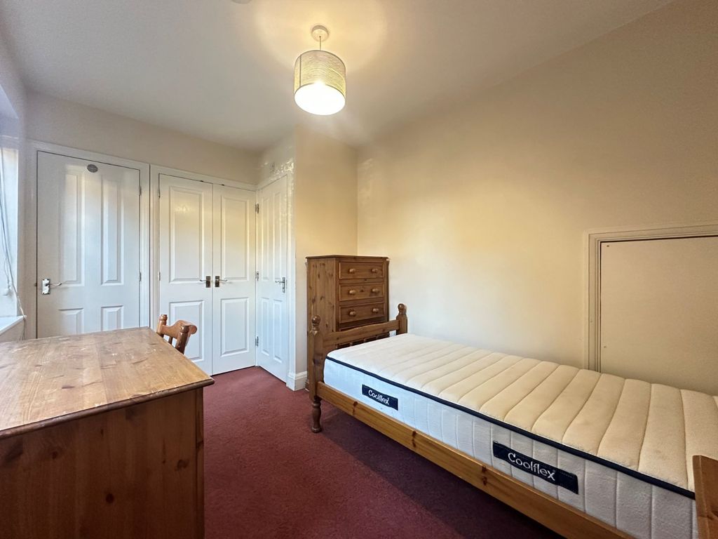 Property photo 2 of 5 Picture 2