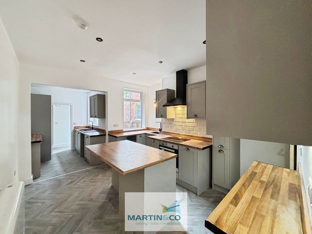 Property photo 2 of 17 Daf9956d--430C-93Cf-B4D7Ed024955-49385-00000C9767F