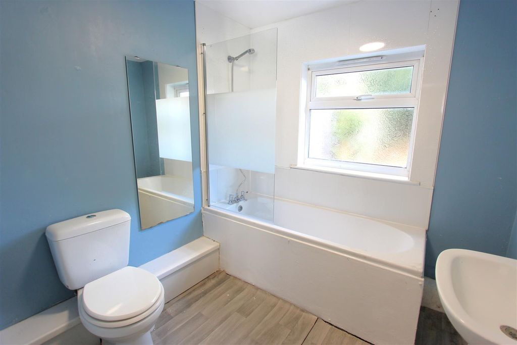 Property photo 2 of 8 2.Jpg