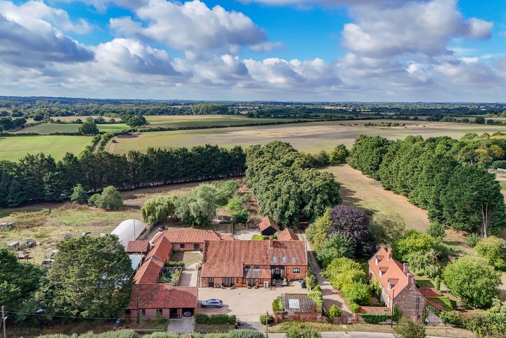 Property photo 3 of 40 5519974