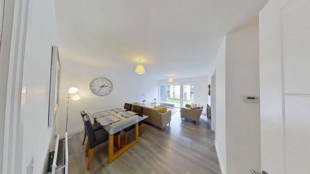 Property photo 2 of 7 Photo 2