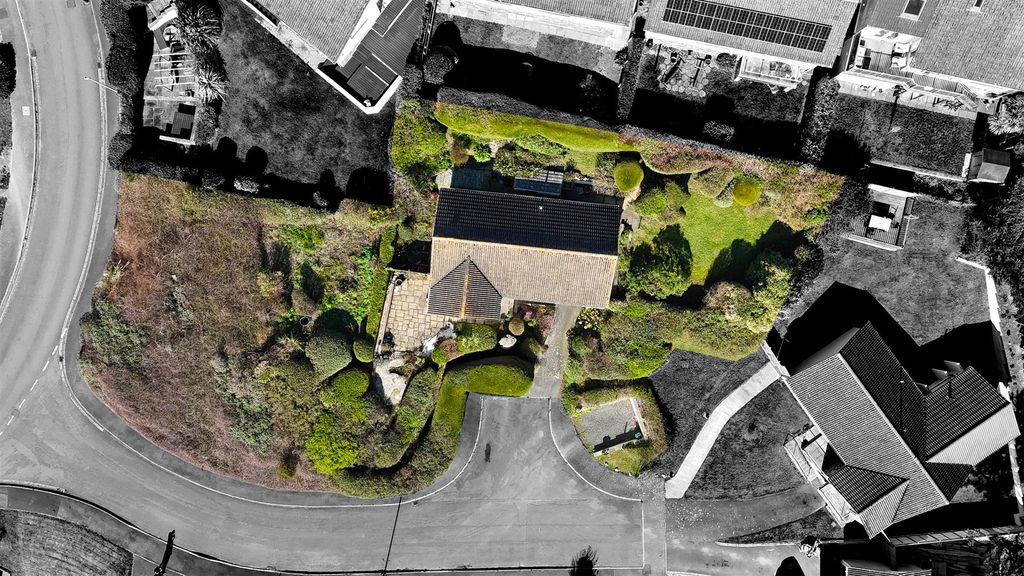Property photo 3 of 30 Chich Drone Birds Eye.Jpg