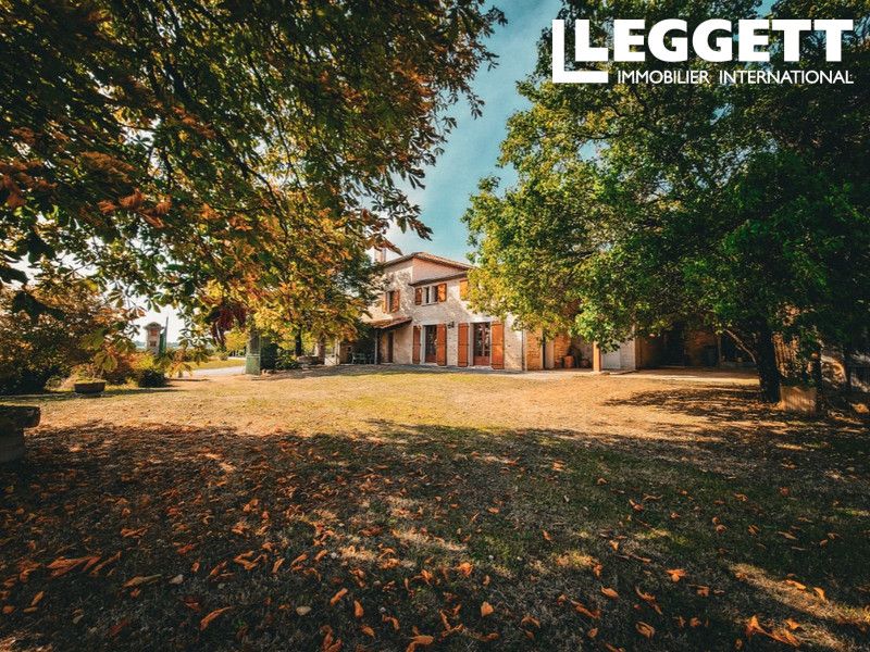Property photo 2 of 10