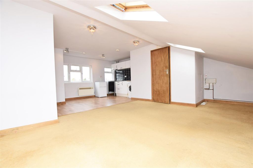 Property photo 2 of 4 Picture 2