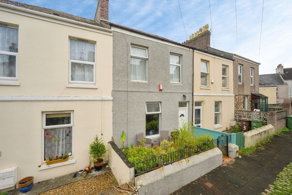 Property photo 1 of 17 Pbox-Img.Jpg