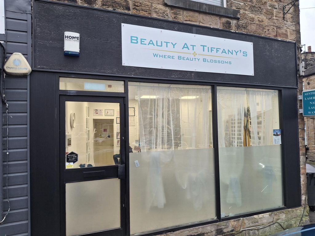 Property photo 1 of 8 Photo 0