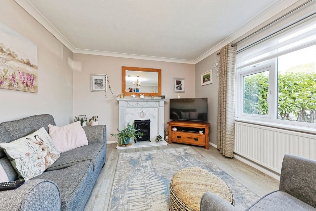 Property photo 2 of 16 Photo