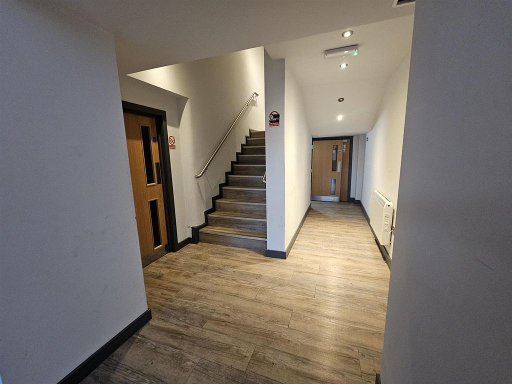 Property photo 2 of 31 476.Jpg