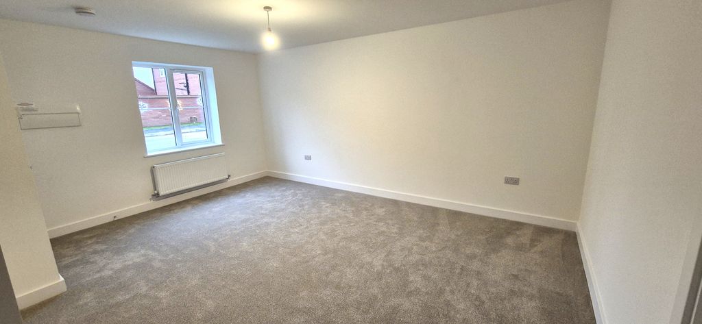 Property photo 2 of 7 Living Room