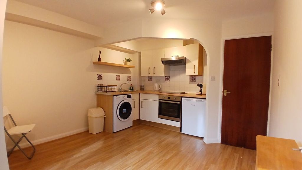 Property photo 2 of 12