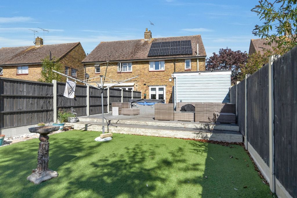 Property photo 2 of 31 Picture No. 16