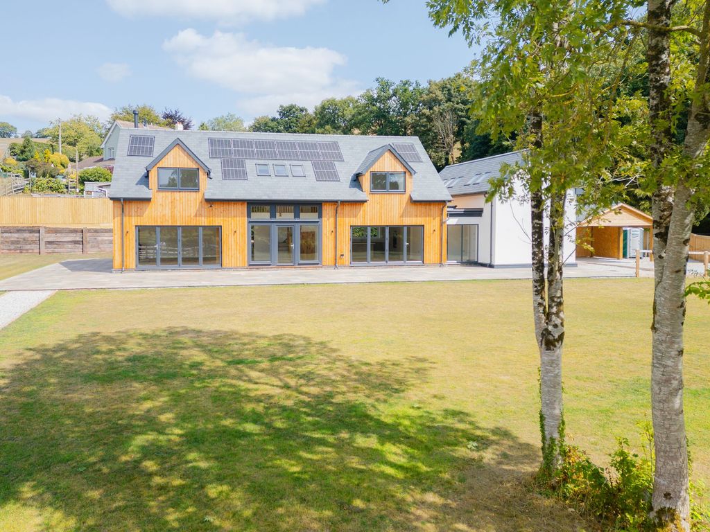 Property photo 1 of 39